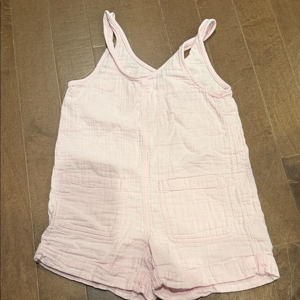 Old Navy Light Pink Cotton Girls' Romper size 8